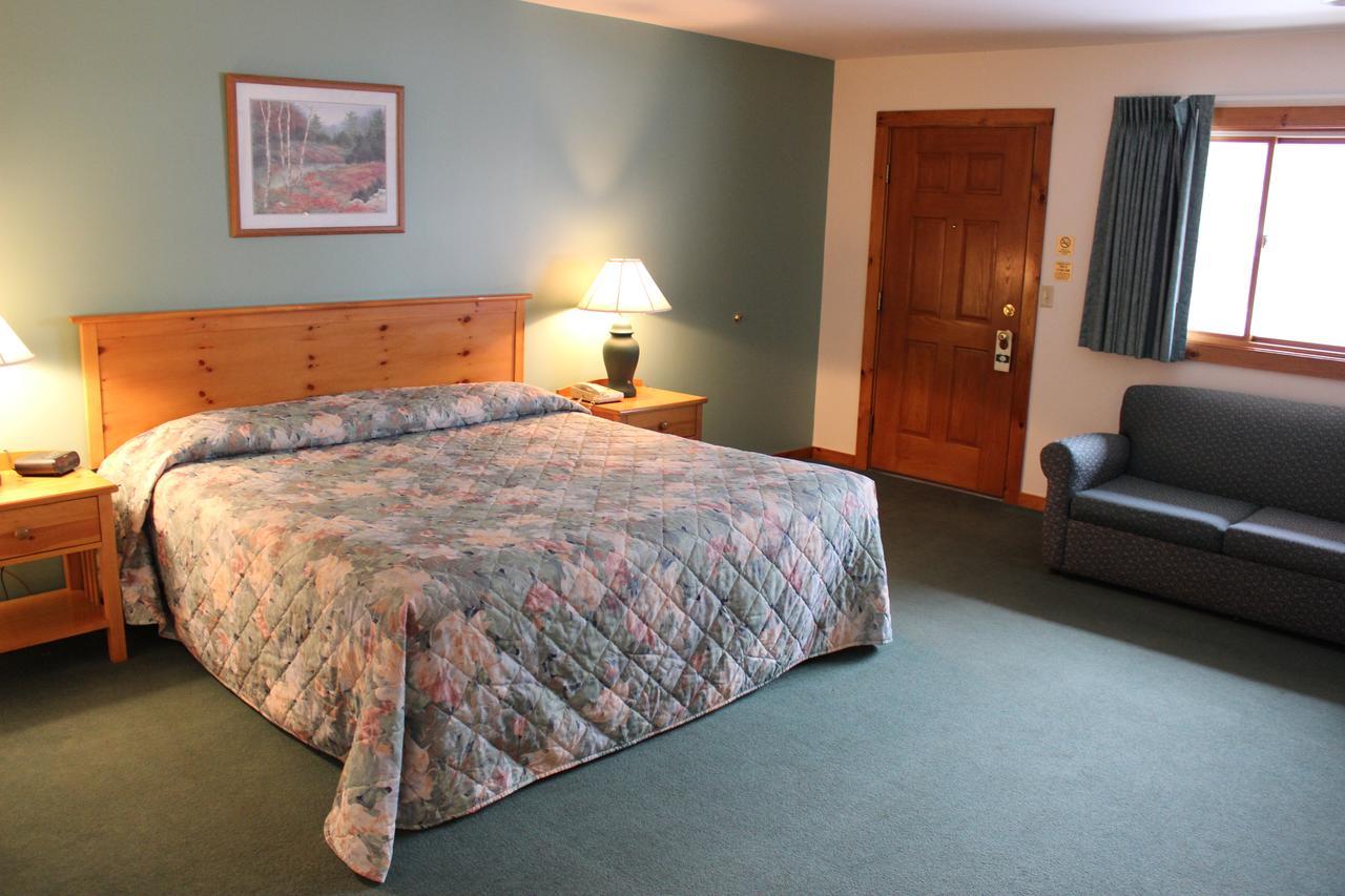 Nootka Lodge Woodsville Buitenkant foto