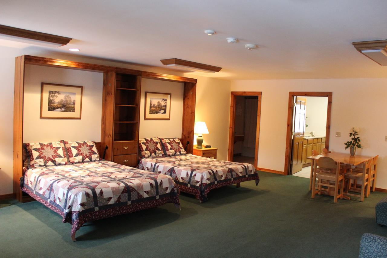 Nootka Lodge Woodsville Buitenkant foto