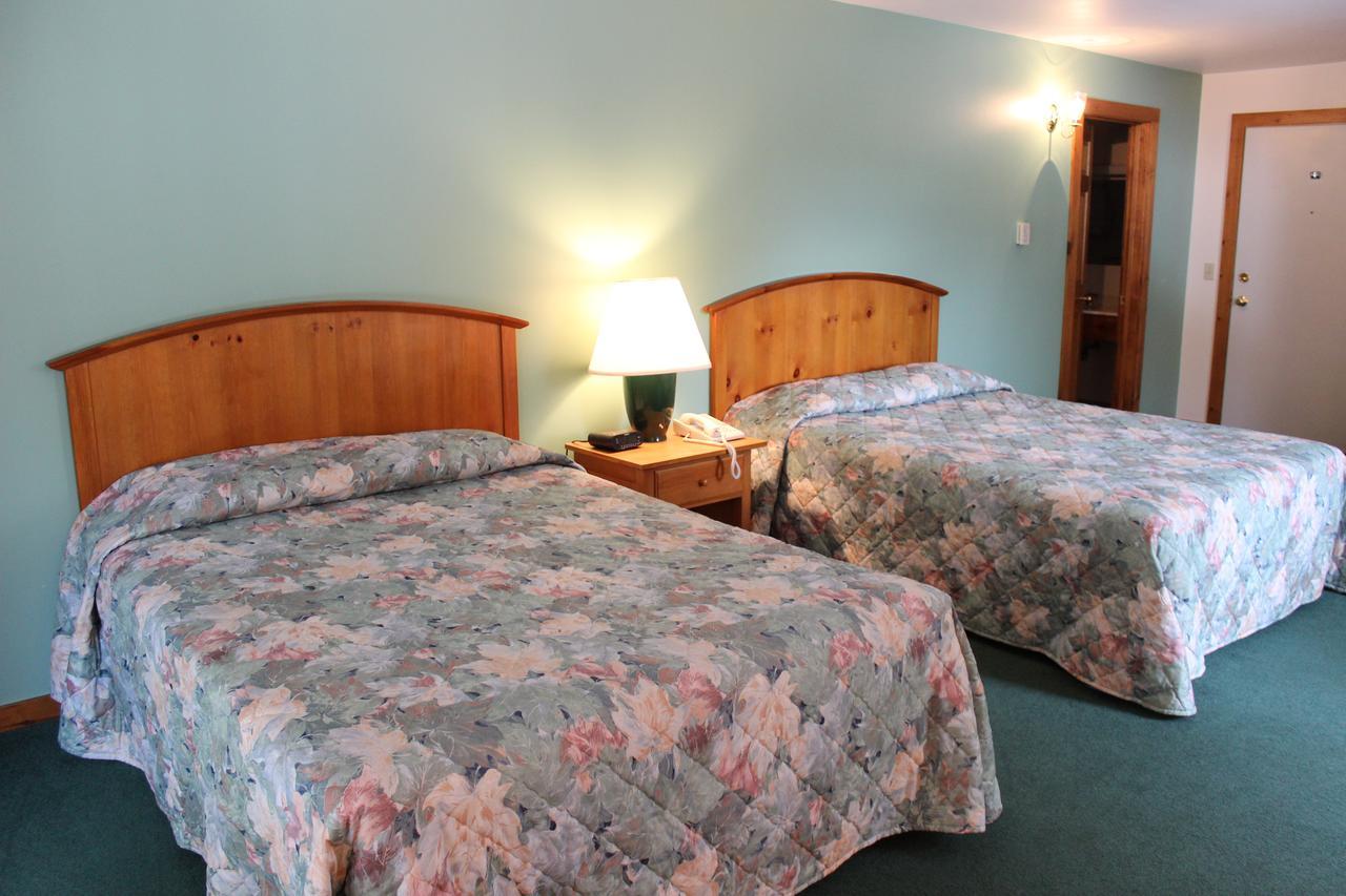 Nootka Lodge Woodsville Buitenkant foto