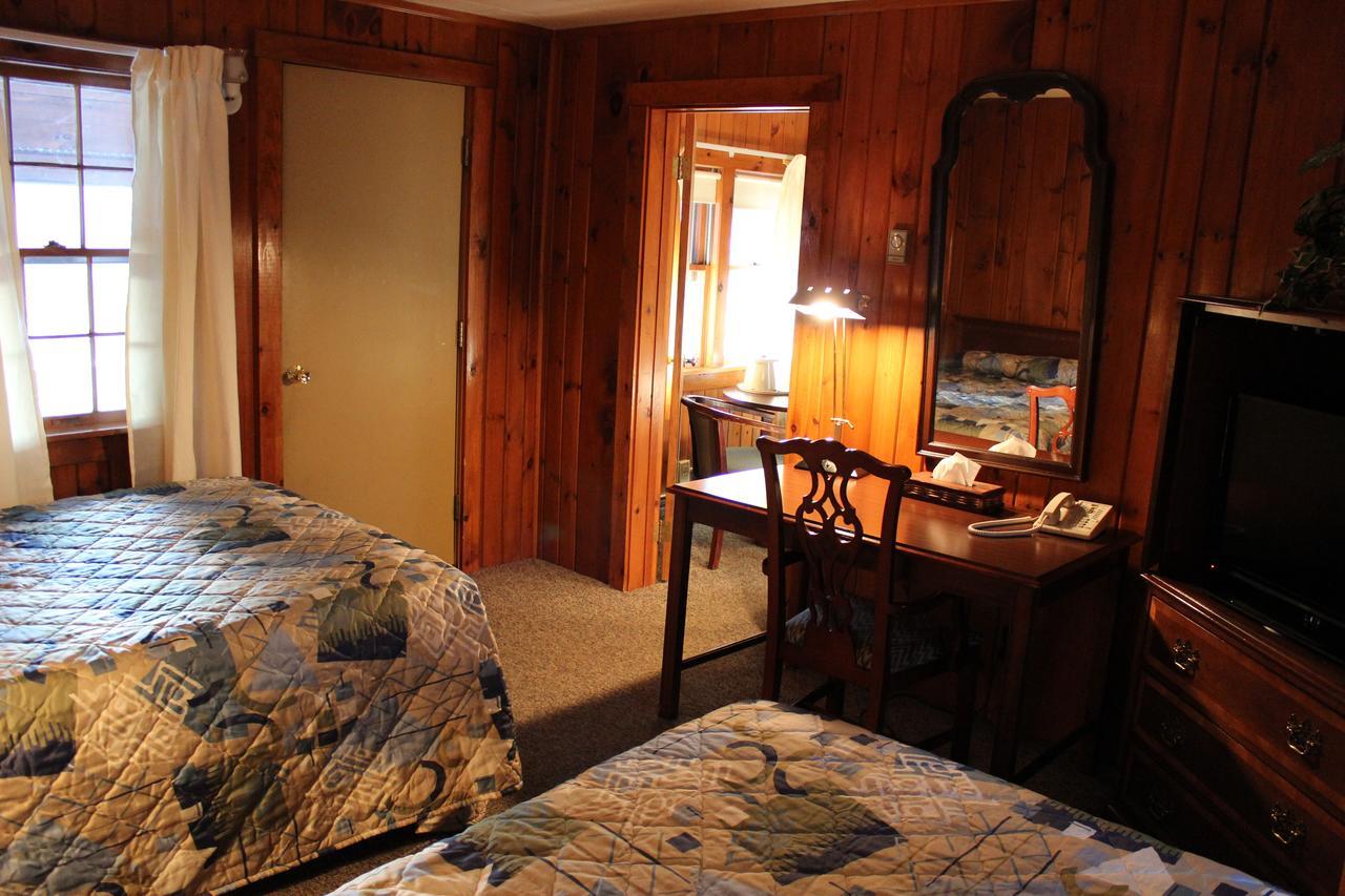 Nootka Lodge Woodsville Buitenkant foto