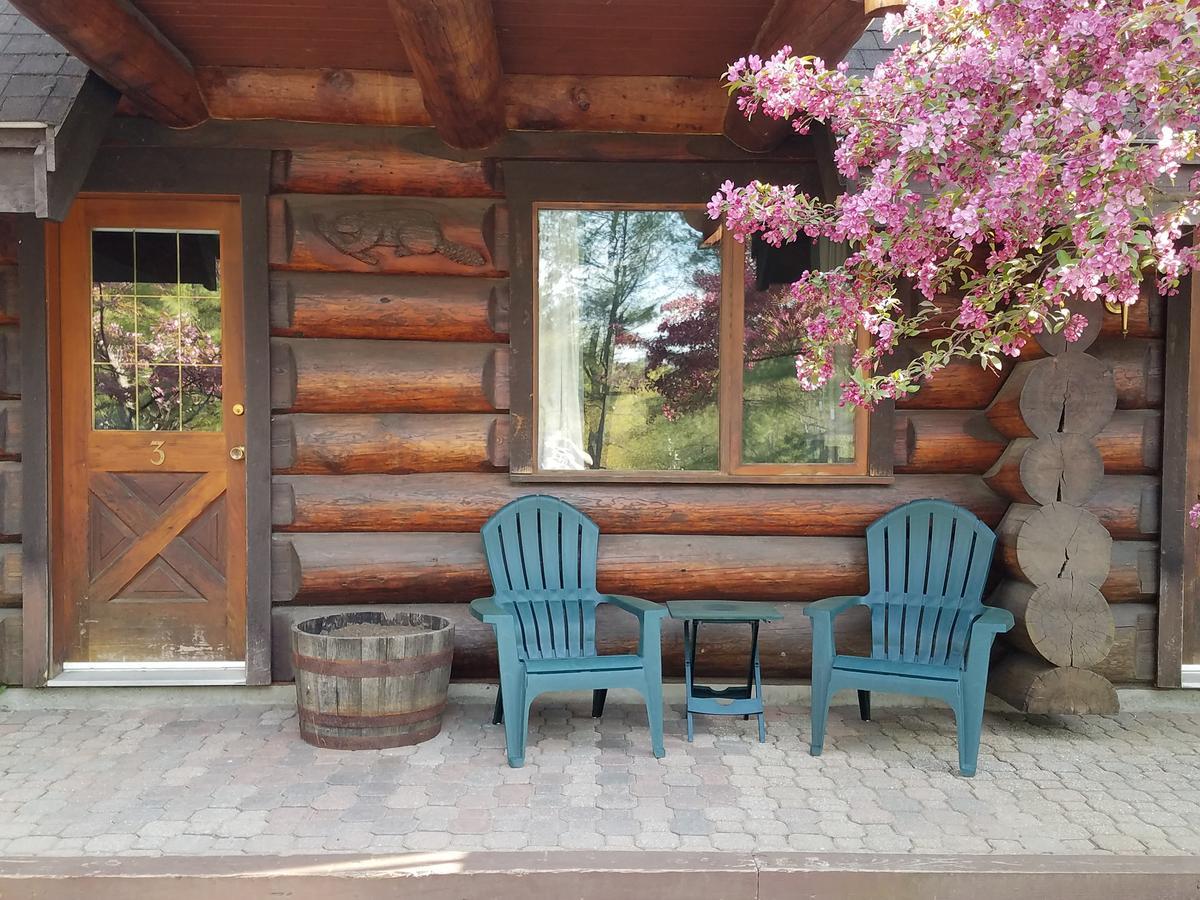 Nootka Lodge Woodsville Buitenkant foto